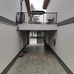 Szíriusz Apartamento Gyula