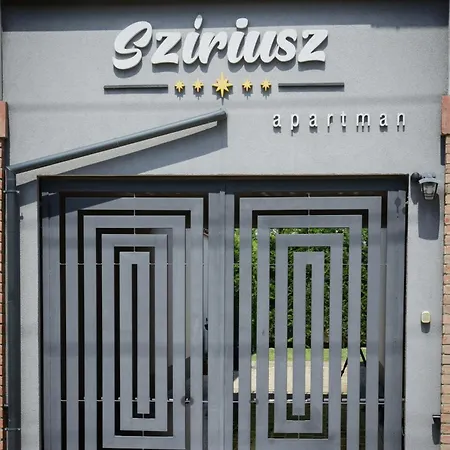 Sziriusz Apartmanhaz *