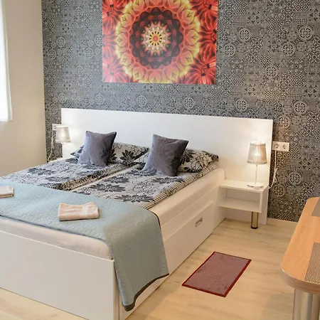 Sziriusz Apartmanhaz Apartmán Gyula