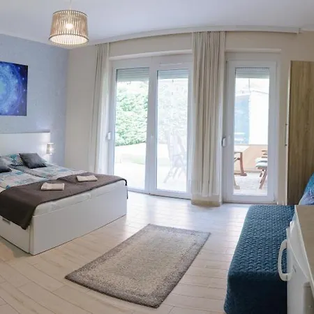 Sziriusz Apartmanhaz Apartmán Gyula