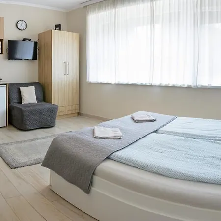 Sziriusz Apartmanhaz Gyula