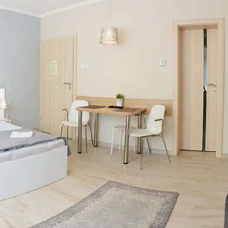Sziriusz Apartmanhaz * Gyula