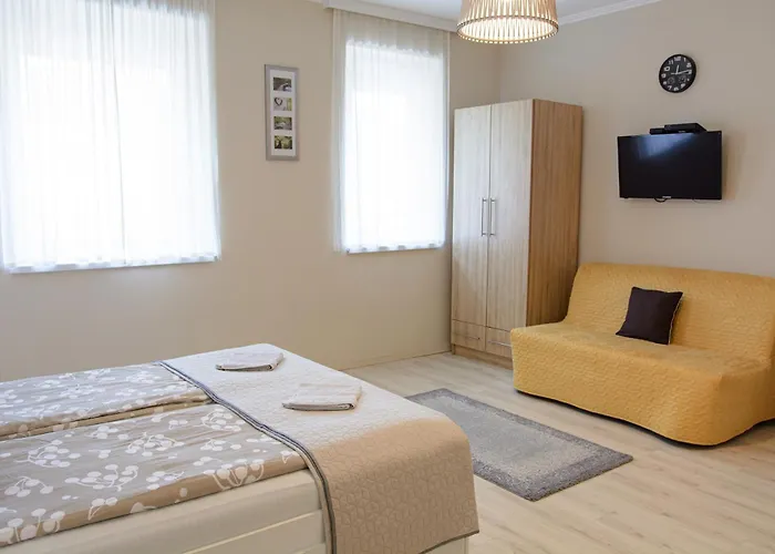 Sziriusz Apartmanhaz Apartament *