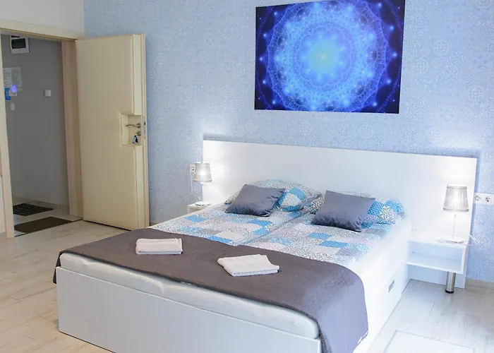 Sziriusz Apartmanhaz *